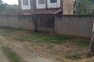 ALUGO CHACARA PROXIMO AO TREVO DA INB EM ANDRADAS