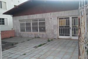VENDO OU PERMUTO CASA NA JD CASCATINHA
