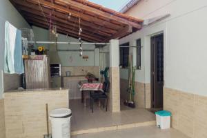 VENDO EXCELENTE CASA NO JARDIM PHILADELPHIA