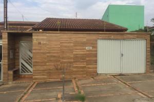 * VENDO LINDA CASA TERREA NO JD ITAMARATY*