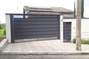 VENDO OU TROCO EXCELENTE CASA NO CAMPO DAS AROEIRAS