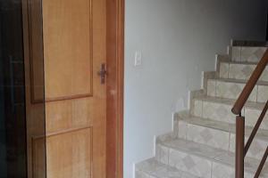 VENDO EXCELENTE APARTAMENTO NO SANTA TEREZA