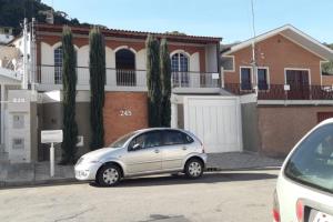 VENDO EXCELENTE CASA NO PARQUE PIMAVERA